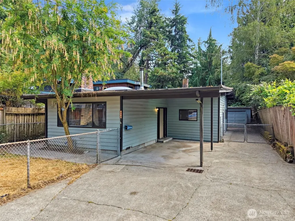 2327 NE 92nd Street Seattle WA 98115
