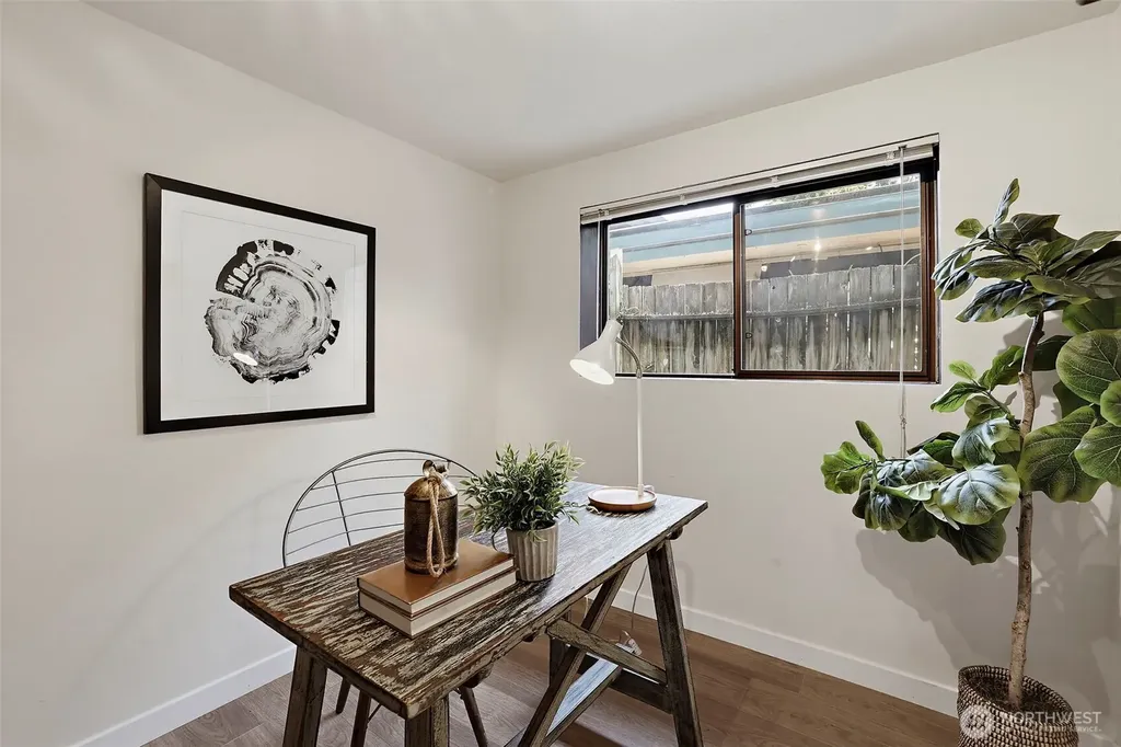 2327 NE 92nd Street Seattle WA 98115