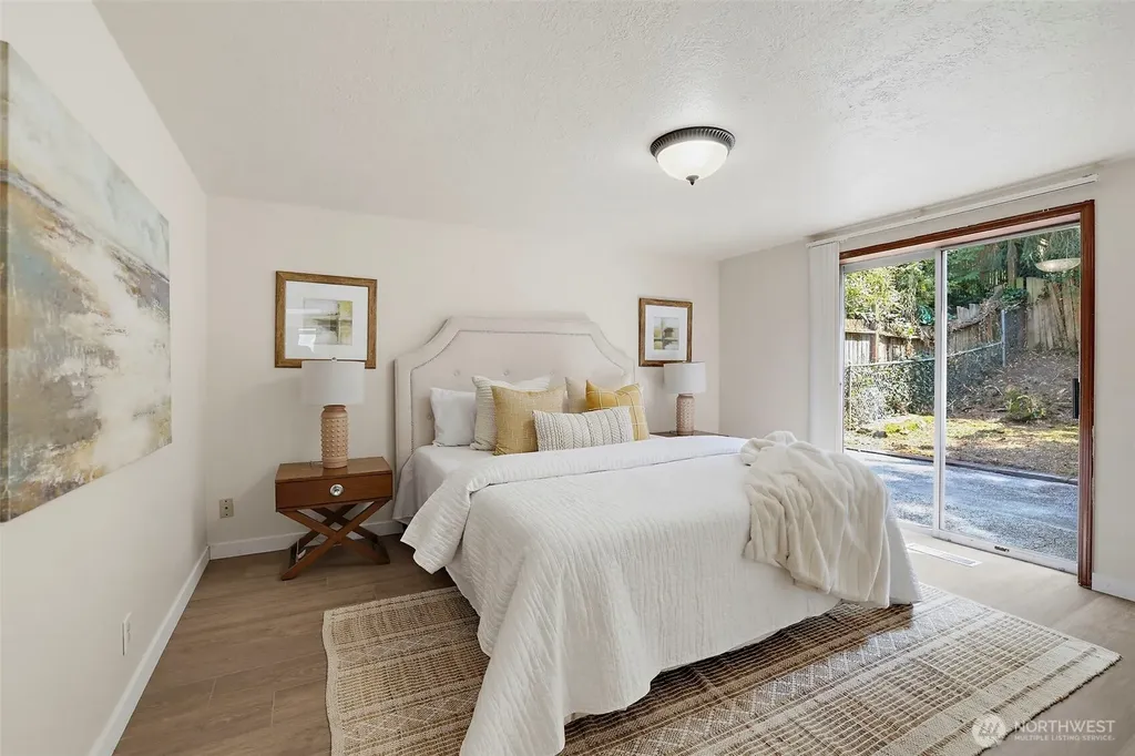 2327 NE 92nd Street Seattle WA 98115