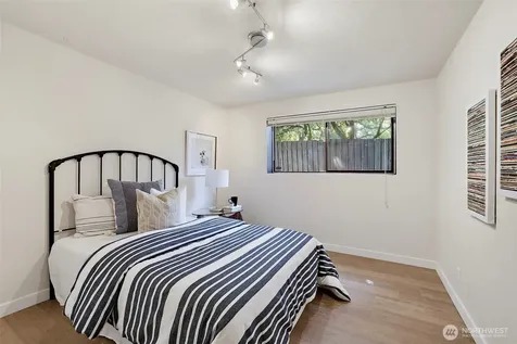 2327 NE 92nd Street Seattle WA 98115