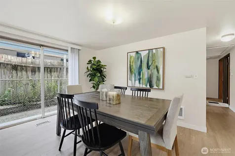 2327 NE 92nd Street Seattle WA 98115