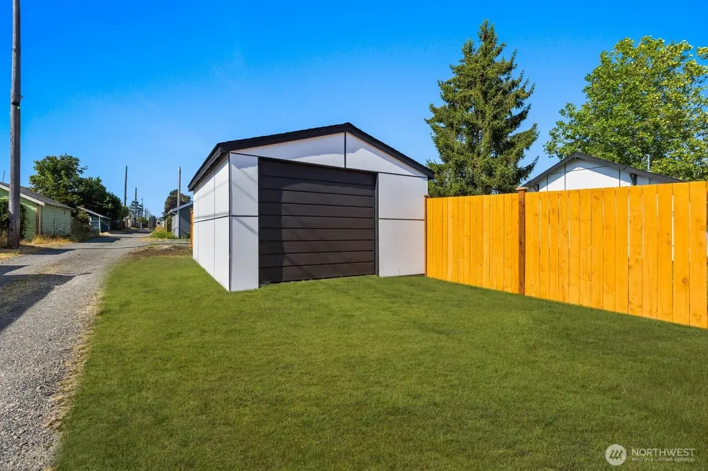 6648 S Lawrence Street Tacoma WA 98409