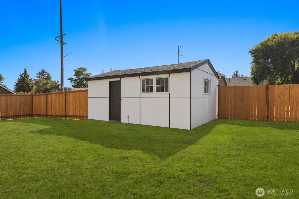 6648 S Lawrence Street Tacoma WA 98409