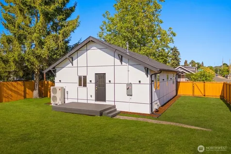 6648 S Lawrence Street Tacoma WA 98409
