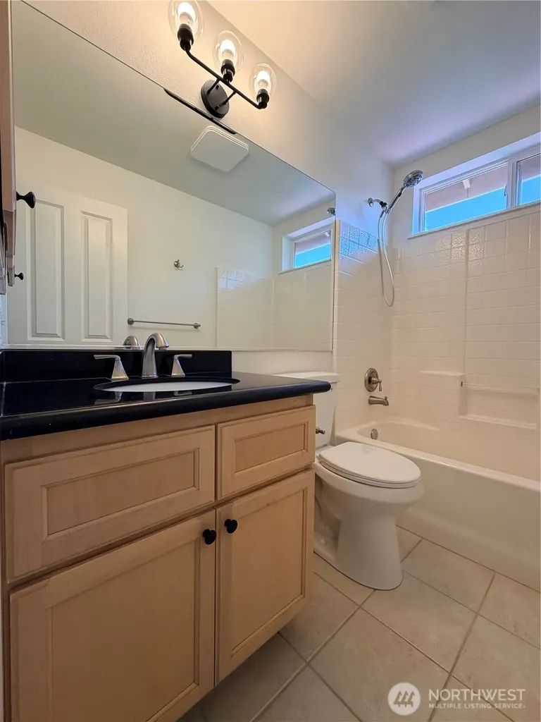 4611 NE 5th Place Renton WA 98059