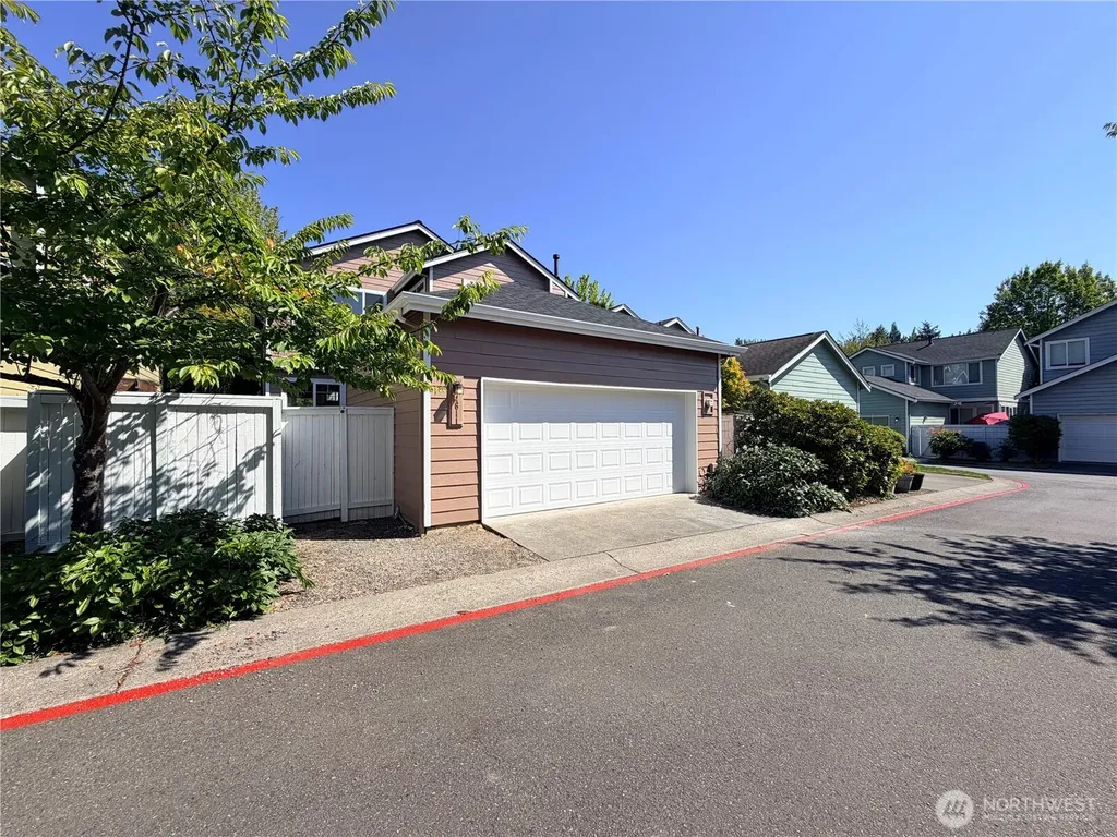 4611 NE 5th Place Renton WA 98059