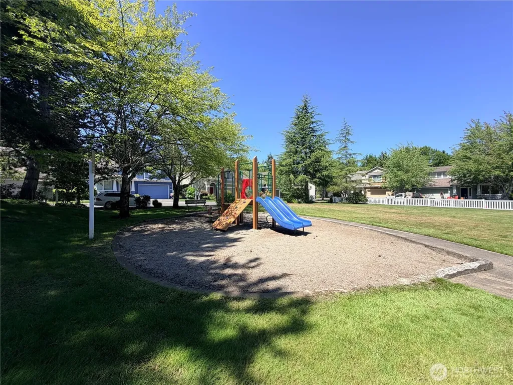 4611 NE 5th Place Renton WA 98059