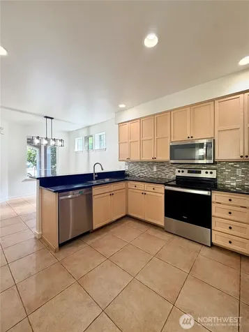 4611 NE 5th Place Renton WA 98059