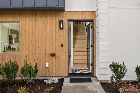 5716 14th Avenue NW Seattle WA 98107