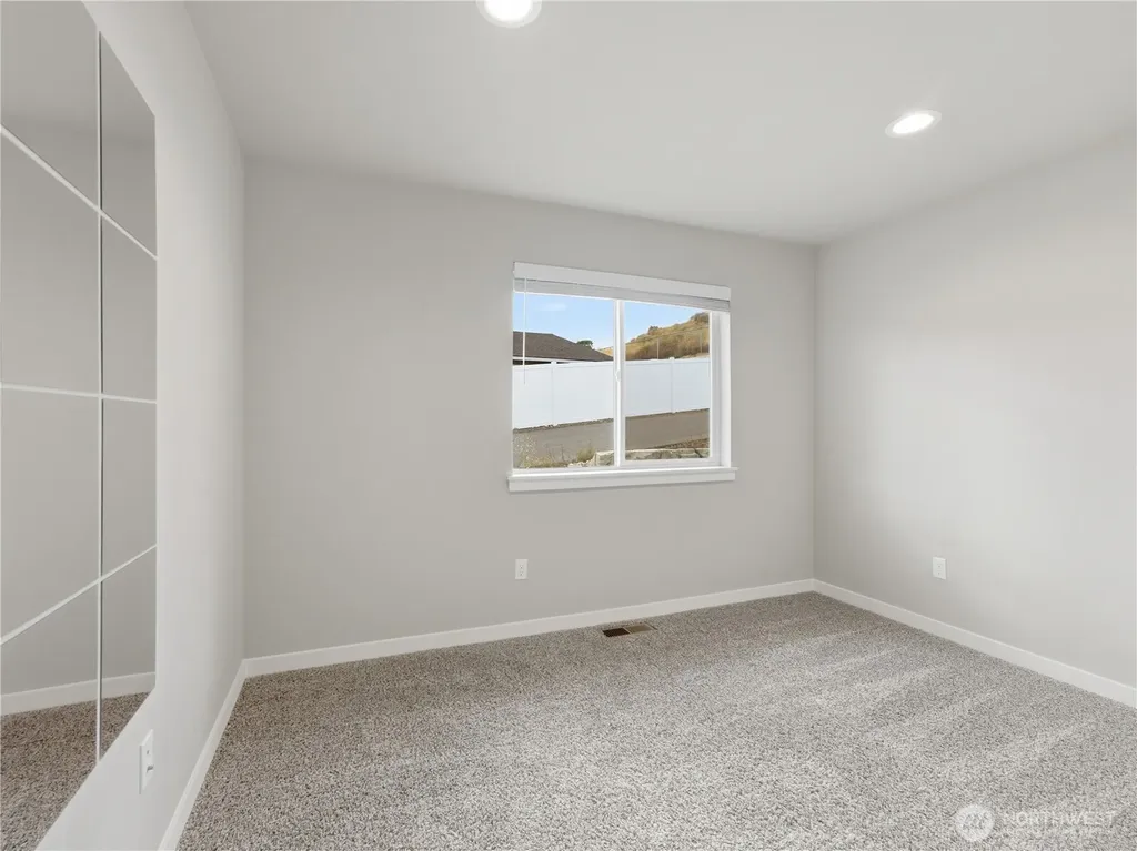 2307 SE Sage Brooke Road East Wenatchee WA 98802