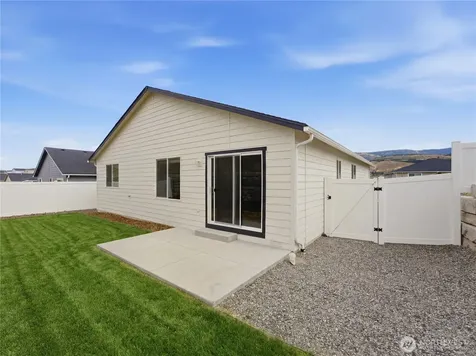 2307 SE Sage Brooke Road East Wenatchee WA 98802