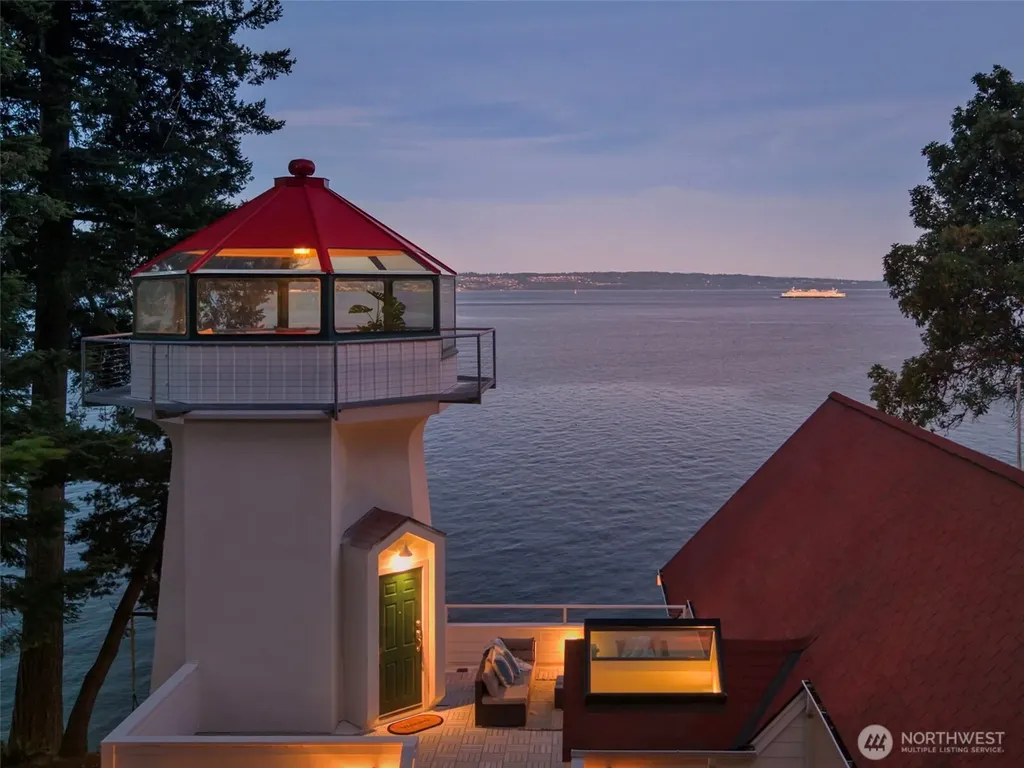 26986 Washington Boulevard NE Kingston WA 98346