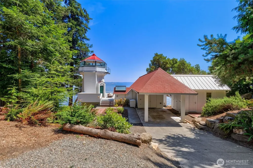 26986 Washington Boulevard NE Kingston WA 98346