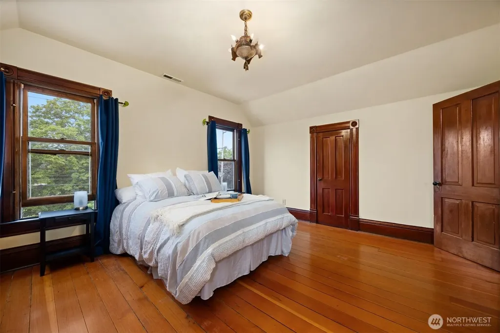 1801 Donovan Bellingham WA 98225