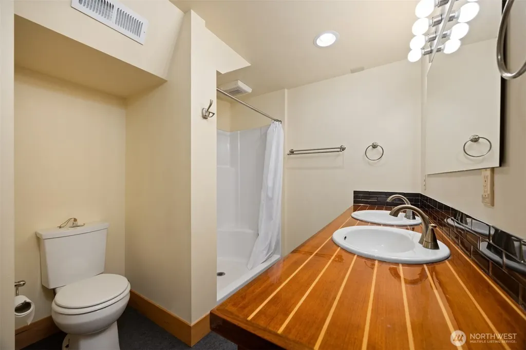 1801 Donovan Bellingham WA 98225