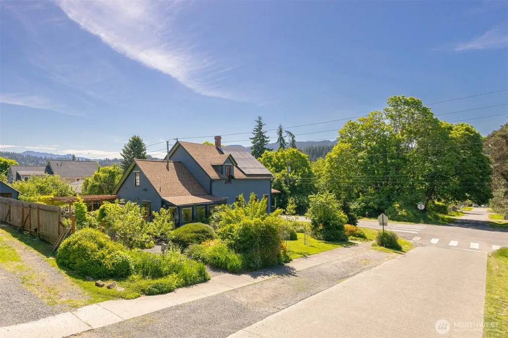 1801 Donovan Bellingham WA 98225