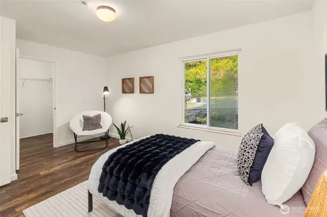 17300 91st Avenue NE Bothell WA 98011
