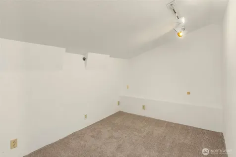 17300 91st Avenue NE Bothell WA 98011
