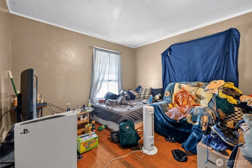 255 Emerson Avenue Hoquiam WA 98550