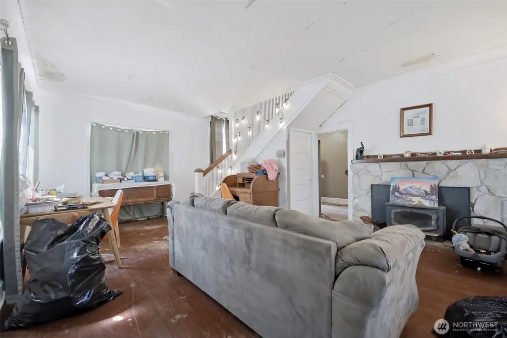 255 Emerson Avenue Hoquiam WA 98550