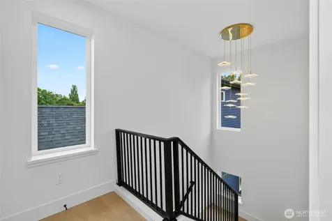 12036 Hiram Place NE Seattle WA 98125
