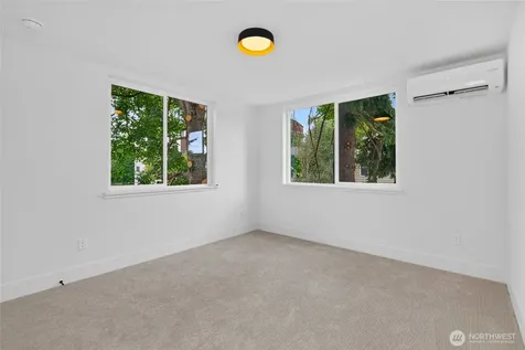 12036 Hiram Place NE Seattle WA 98125