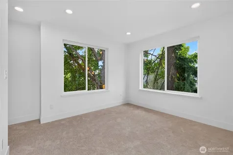 12036 Hiram Place NE Seattle WA 98125