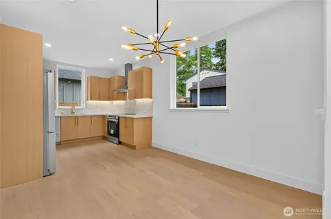 12036 Hiram Place NE Seattle WA 98125
