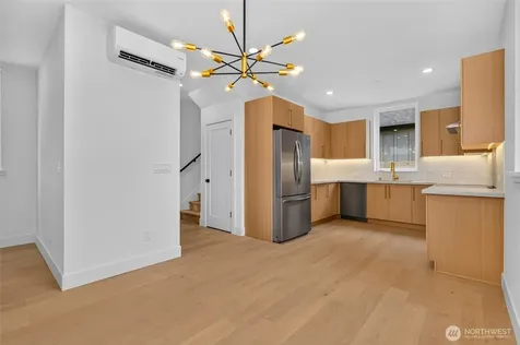 12036 Hiram Place NE Seattle WA 98125