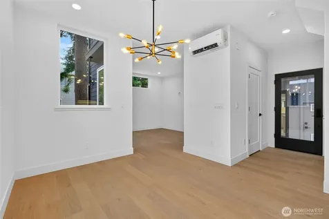 12036 Hiram Place NE Seattle WA 98125