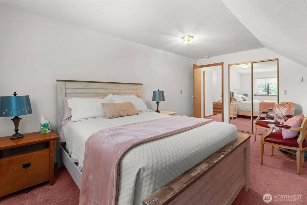 770 E Country Club Drive E Union WA 98592