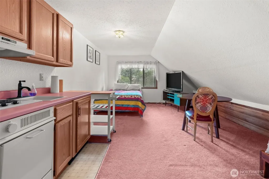 770 E Country Club Drive E Union WA 98592
