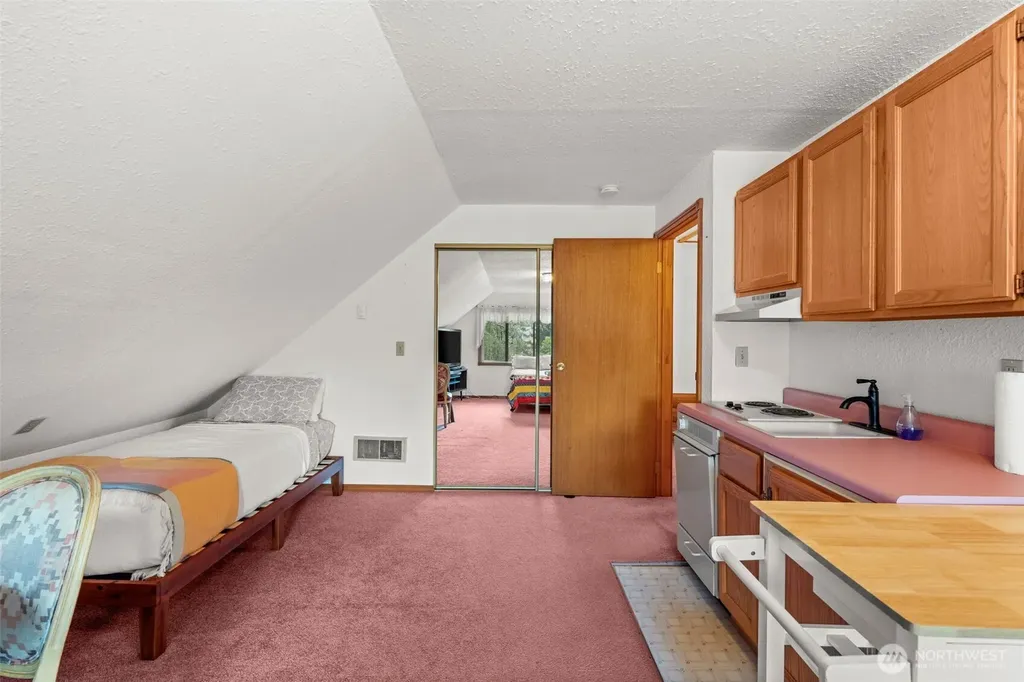 770 E Country Club Drive E Union WA 98592