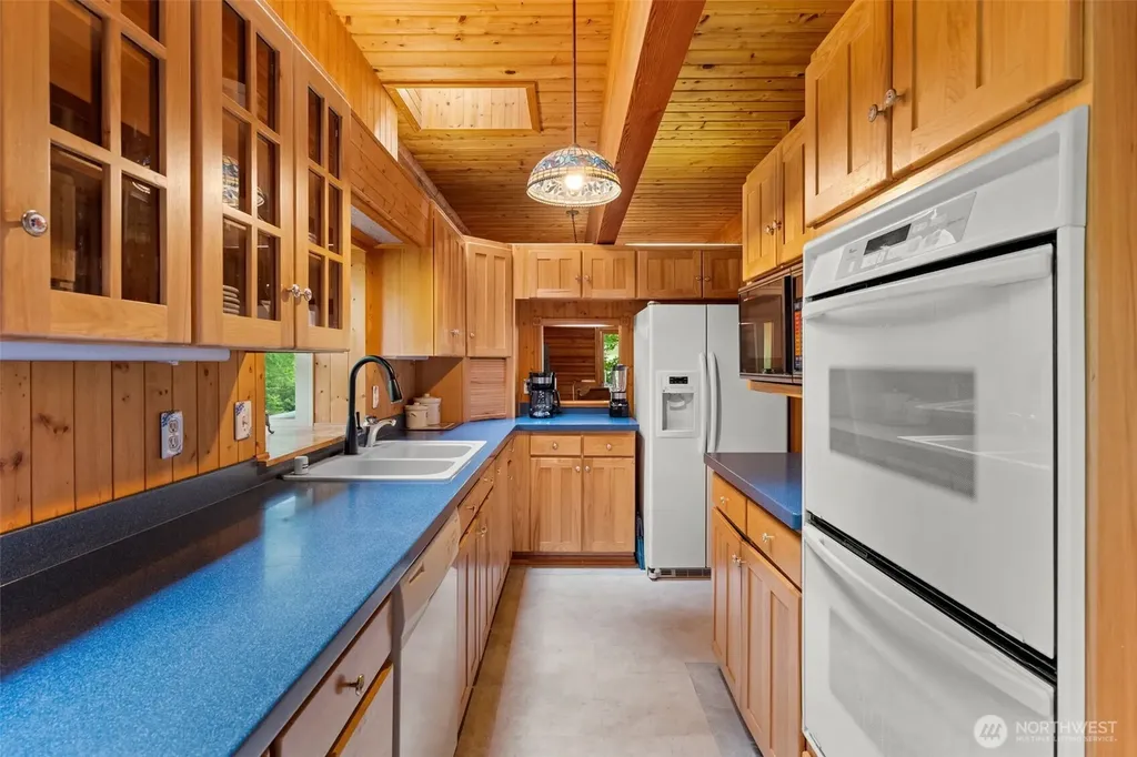 770 E Country Club Drive E Union WA 98592