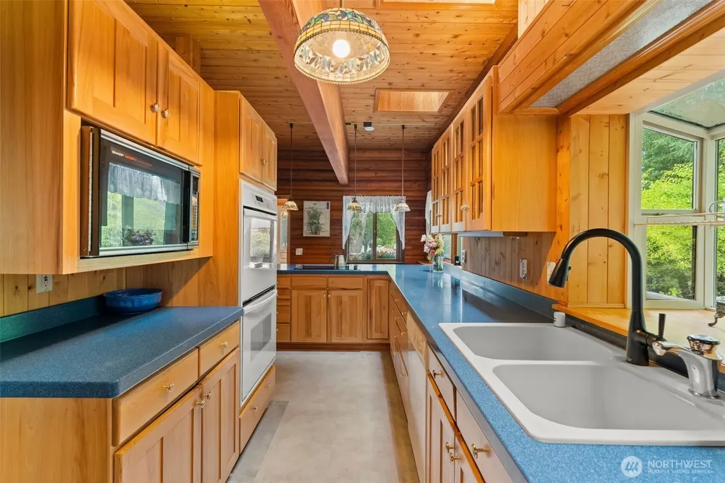 770 E Country Club Drive E Union WA 98592
