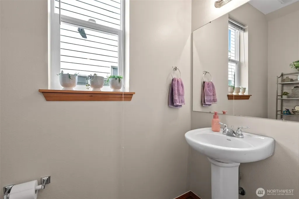 288 NE Fallon Street Bremerton WA 98311