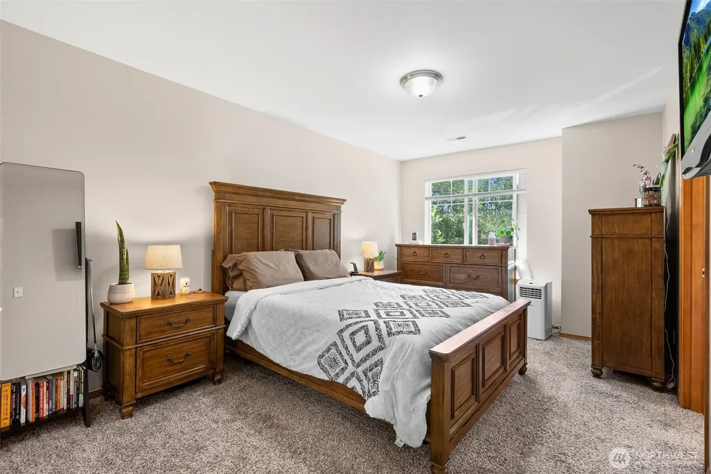 288 NE Fallon Street Bremerton WA 98311