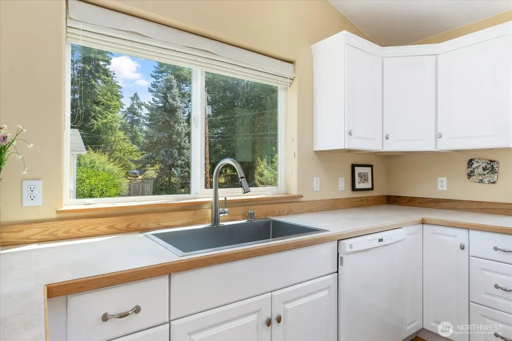 1243 Russell Drive Coupeville WA 98239