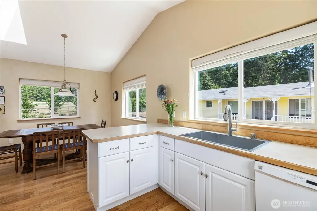 1243 Russell Drive Coupeville WA 98239