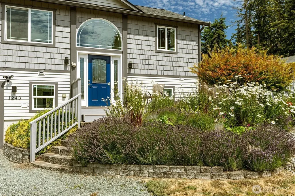 1243 Russell Drive Coupeville WA 98239