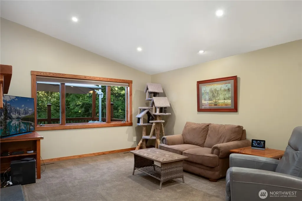 14808 260th Avenue SE Issaquah WA 98027