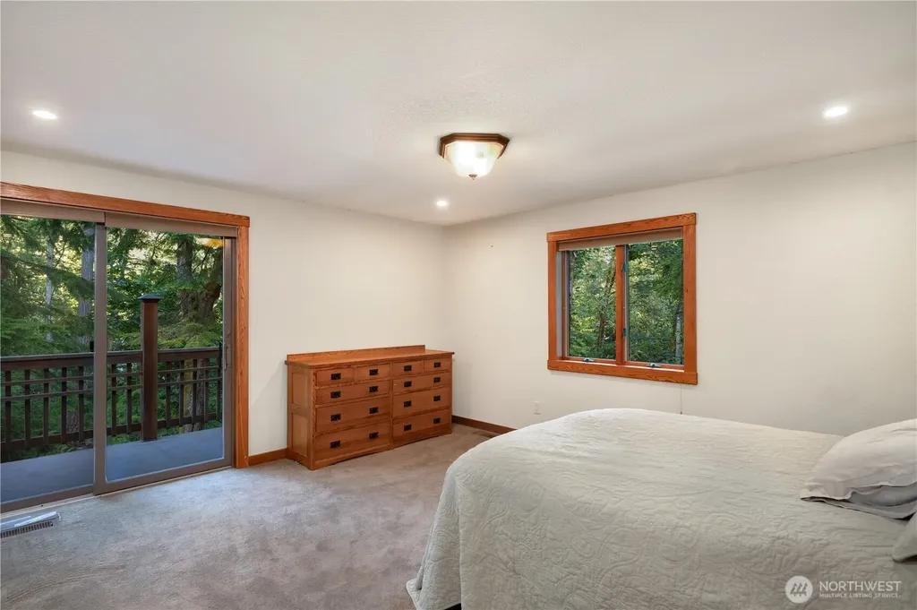 14808 260th Avenue SE Issaquah WA 98027