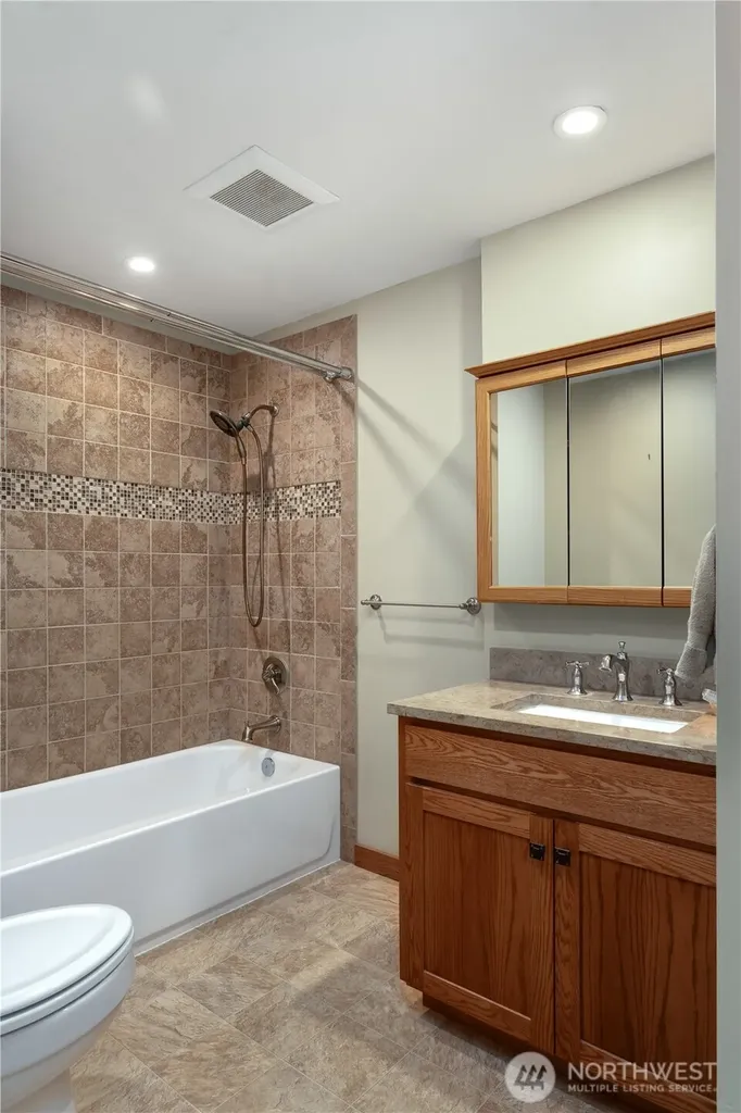 14808 260th Avenue SE Issaquah WA 98027