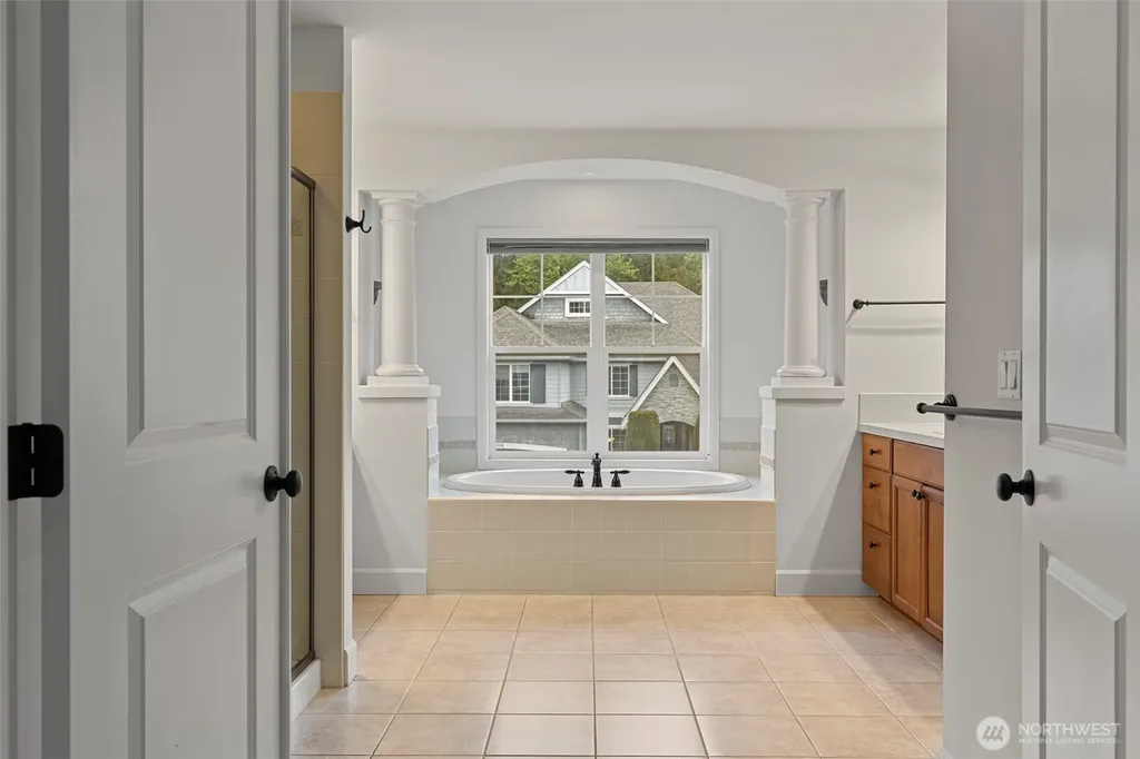 8835 NE 237th Place NE Redmond WA 98053