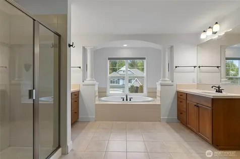8835 NE 237th Place NE Redmond WA 98053