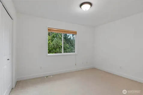 8835 NE 237th Place NE Redmond WA 98053