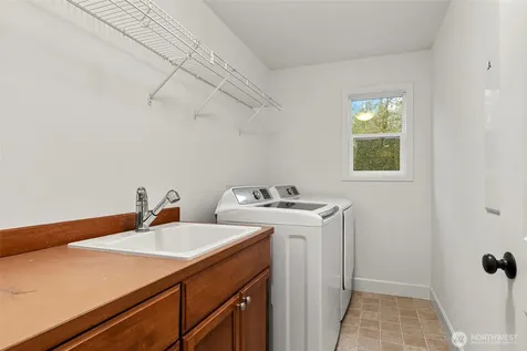 8835 NE 237th Place NE Redmond WA 98053