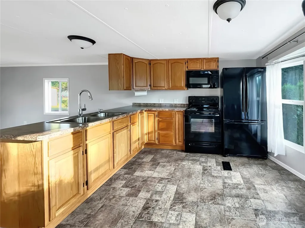 9900 Blomberg Street SW Olympia WA 98512