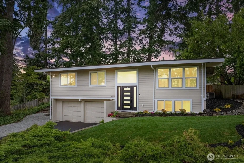 16436 SE 8th Street Bellevue WA 98008