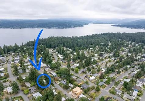 16436 SE 8th Street Bellevue WA 98008